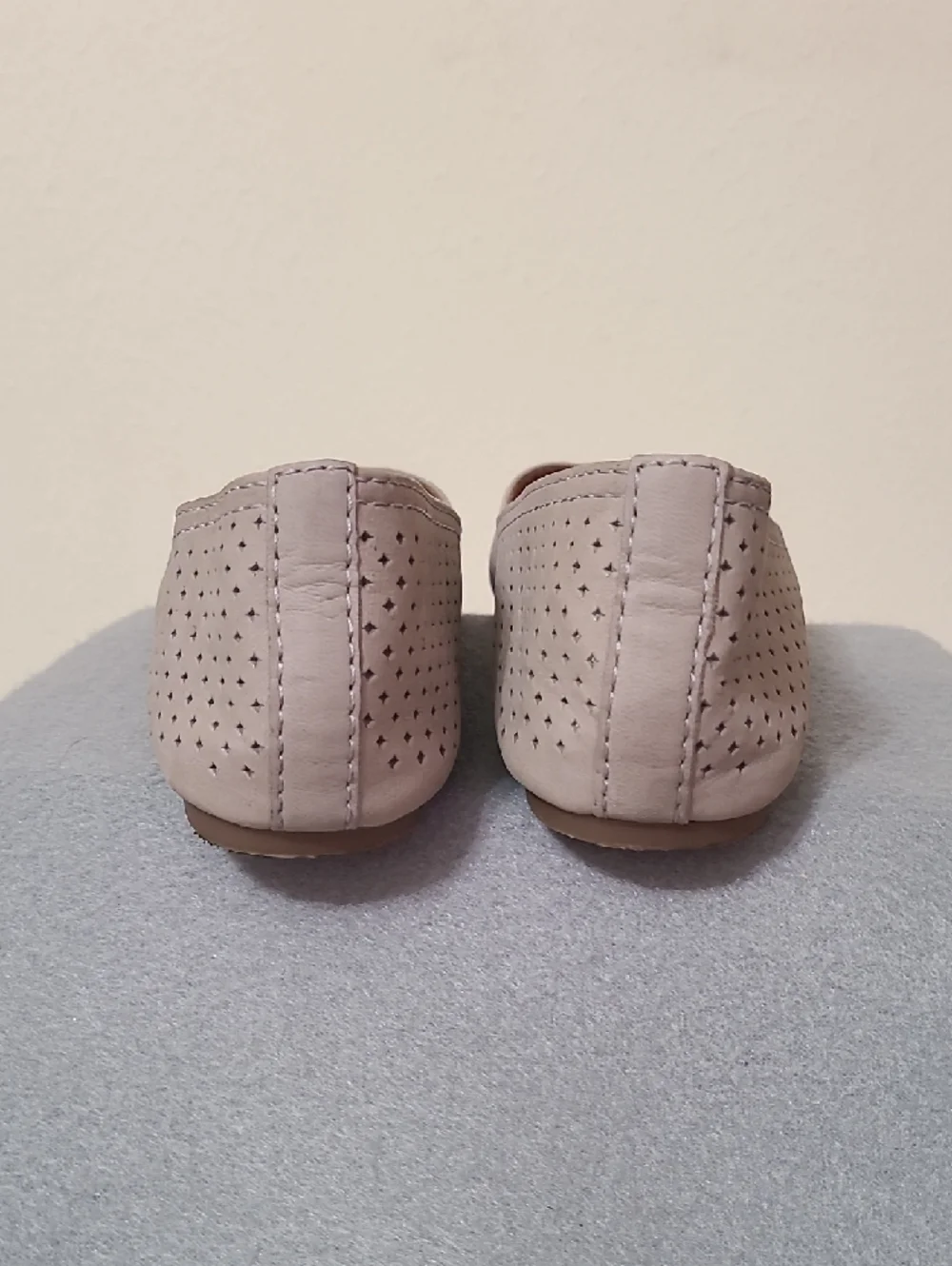 Lucky Brand Taupe Perforated Leather Ballet Flats - Size‎ 9M